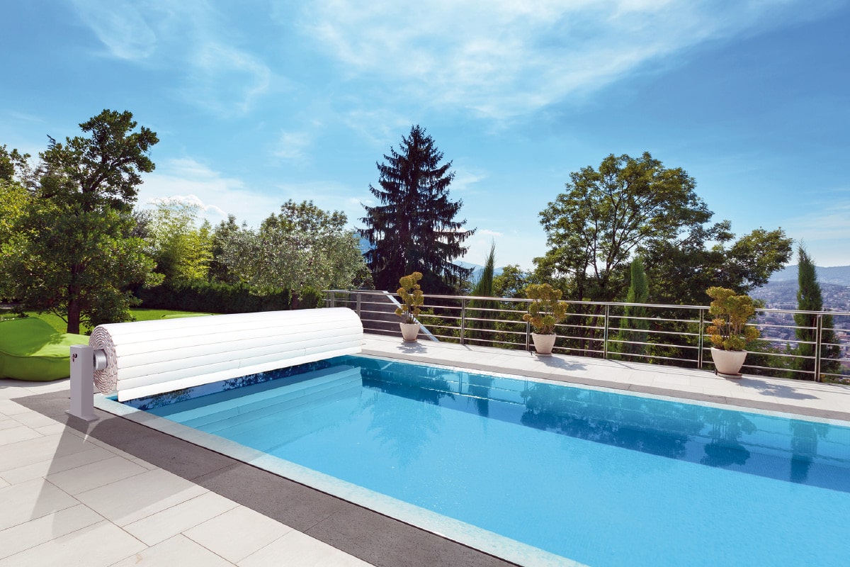 piscine-volet-roulant-automatique-2