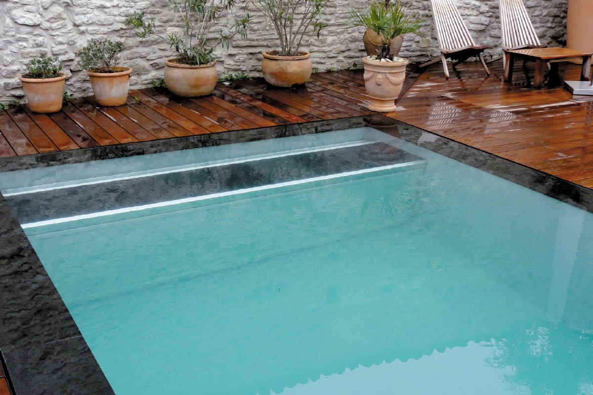 piscine-volet-secure-fond-de-bassin